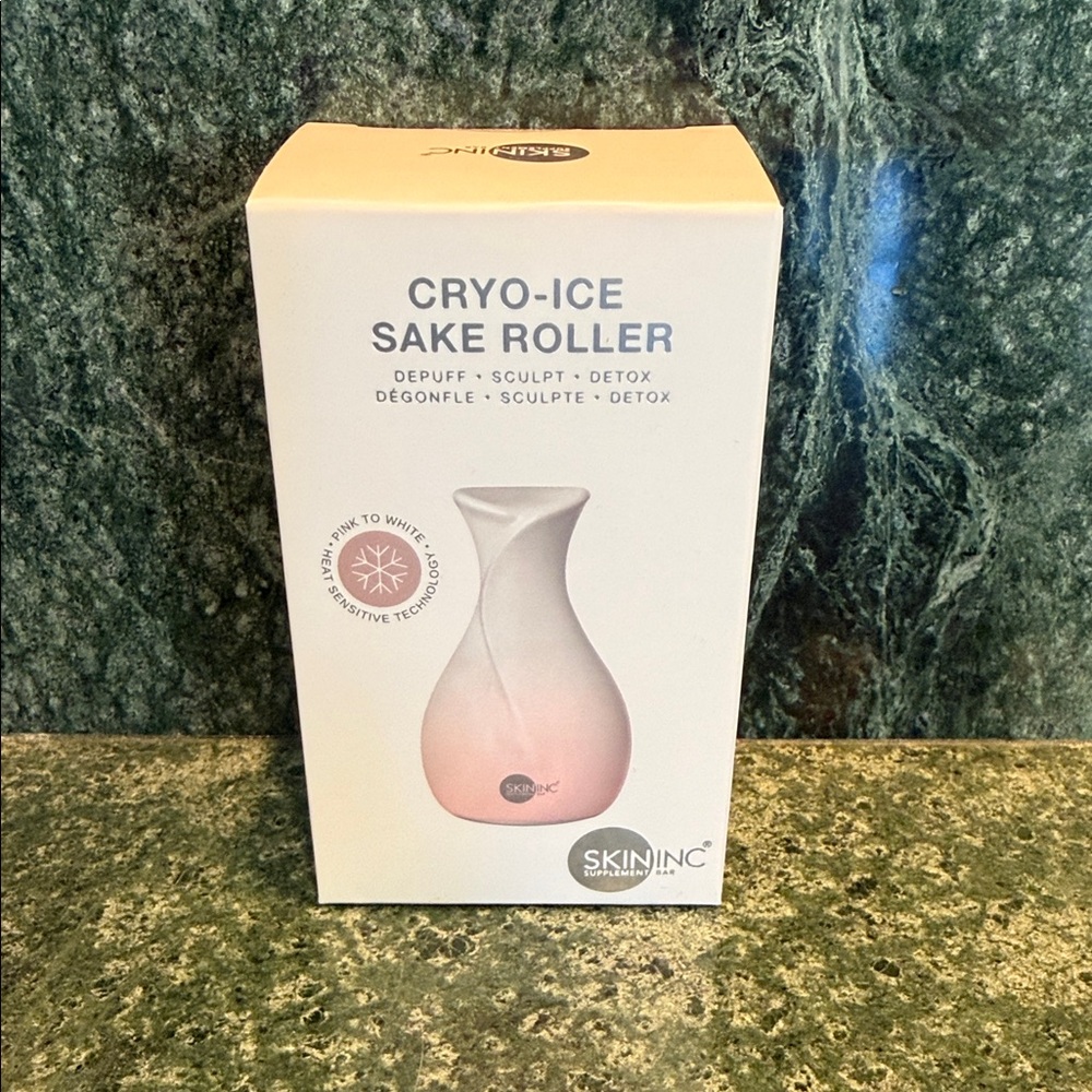 Skin Inc Cryo-Ice Sake Roller - Pink/White